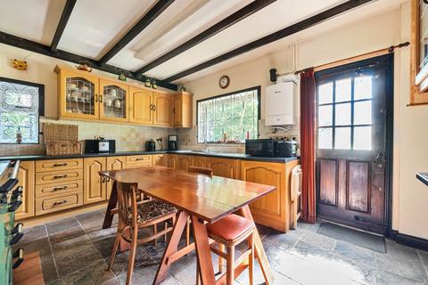61 Reddown Road, Coulsdon, CR5 1AP