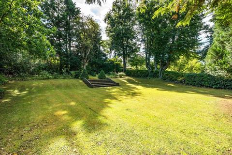 61 Reddown Road, Coulsdon, CR5 1AP