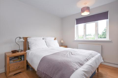 1 bedroom flat to rent, Bushey Road Raynes Park SW20