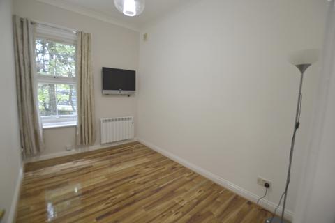 1 bedroom flat to rent, 5 Crescent Road, Bournemouth, Dorset, BH2