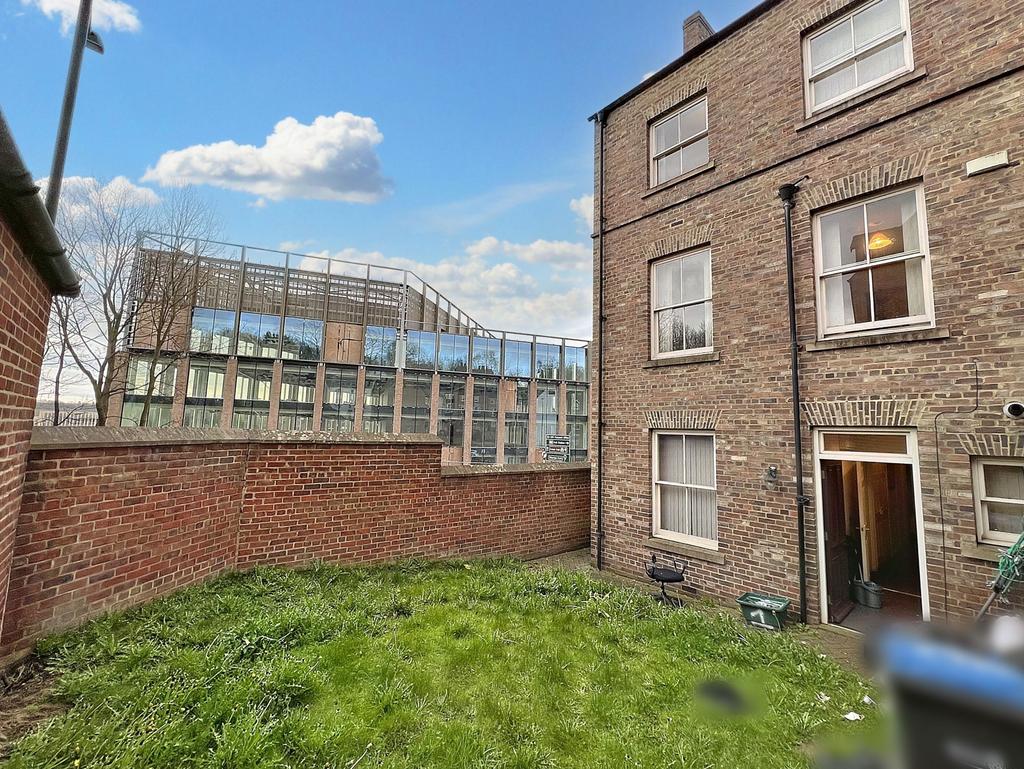 Highgate, Durham, Durham, DH1 4GA 5 bed townhouse £500,000