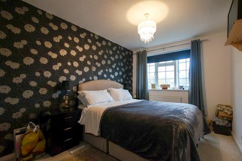 3 bedroom semi-detached house to rent, Westminster Drive, Aldwick, Bognor Regis, PO21