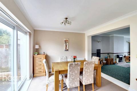 3 bedroom semi-detached house for sale, Cowridge Crescent, Luton