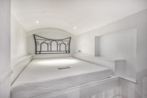 1 bedroom flat for sale, Filmer Road, Fulham