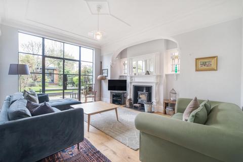 22 Druce Road, London, SE21 7DW