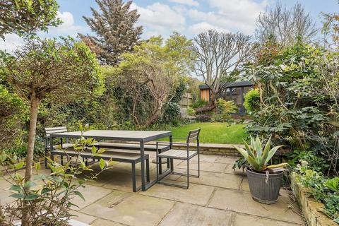 22 Druce Road, London, SE21 7DW