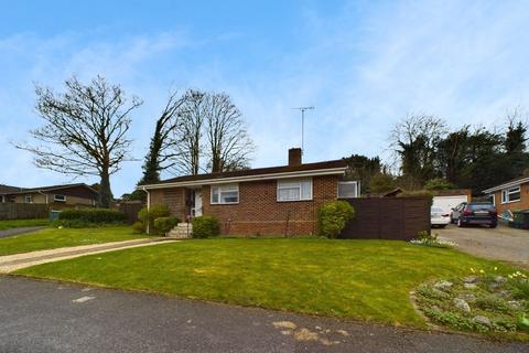 3 bedroom detached bungalow for sale, Westridge Avenue, Reading, Purley on Thames, RG8