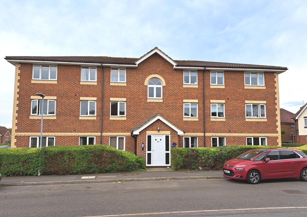 Broad Oak Close, Langney, Eastbourne BN23 2 bed flat for sale £154,950