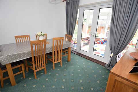 16 Meadway, Shrewton, Salisbury, SP3 4HE
