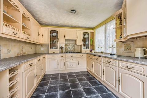 4 bedroom detached house for sale, Haslemere Gardens, Hayling Island, Hampshire