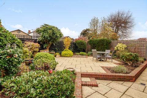4 bedroom detached house for sale, Barley Mow Way, Shepperton, TW17
