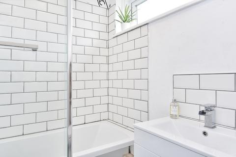 56 Allwood Close, London, SE26 4JP