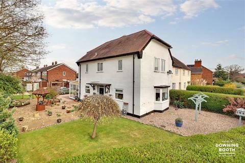 4 bedroom end of terrace house for sale, Christchurch Lane, Lichfield WS13