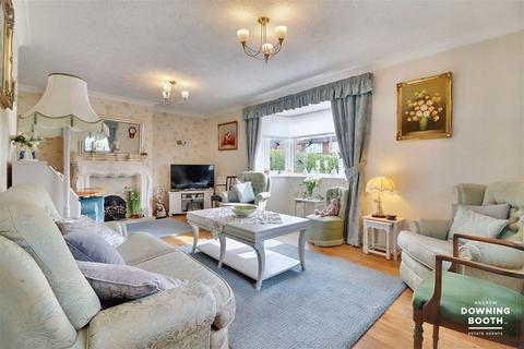 4 bedroom end of terrace house for sale, Christchurch Lane, Lichfield WS13
