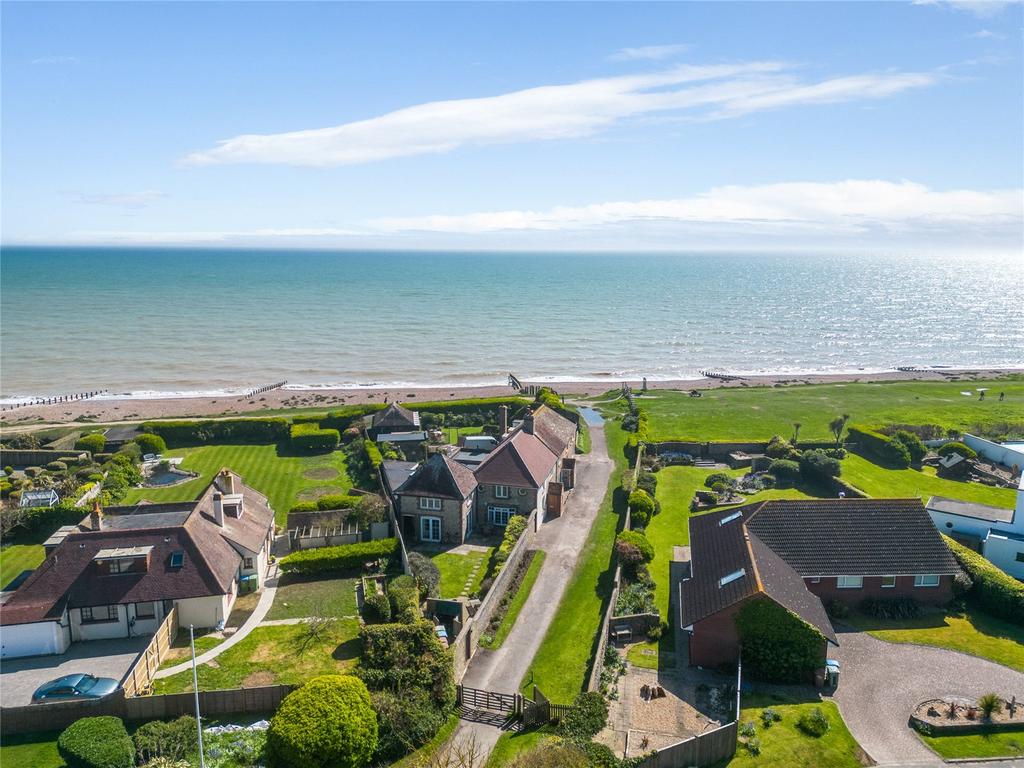 Sea Lane, Kingston Gorse, East Preston, Littlehampton, BN16 4 bed semi