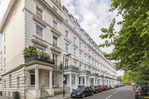 2 bedroom flat to rent, London W2