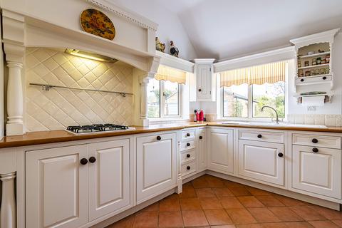 4 bedroom character property for sale, Farmer Street, Bradmore NG11