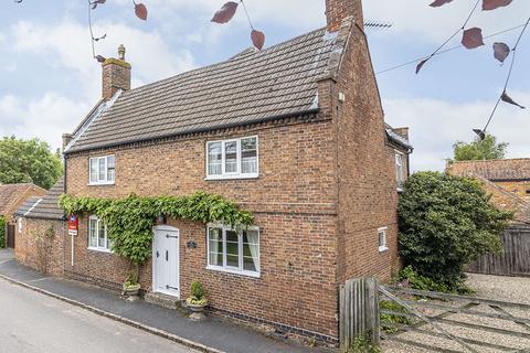 4 bedroom character property for sale, Farmer Street, Bradmore NG11