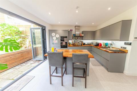 36 Above Town, Dartmouth, TQ6 9RG