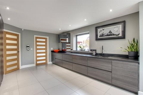 Perivale Church Road, Hartley, Longfield, DA3 8DL