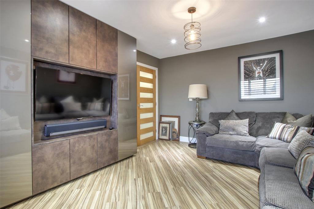 Family/Tv Room
