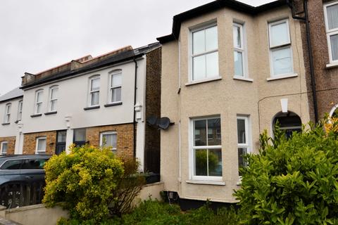 4 bedroom terraced house to rent, Southlands Road Bromley BR2