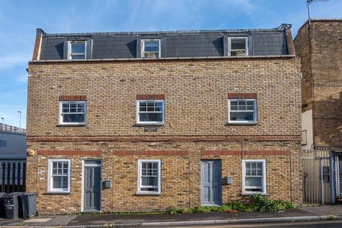 1 bedroom flat for sale, Wellington House, Pensbury Place, Battersea, 390-388 Wandsworth Road, SW8