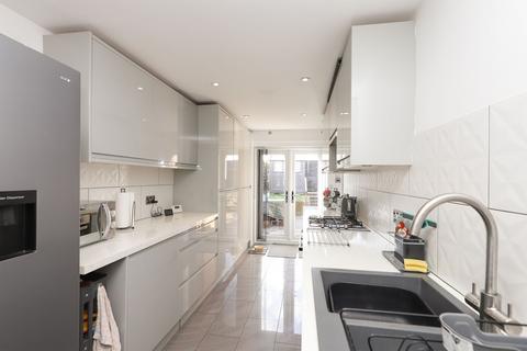 14 Cromford Close, North Wingfield, Chesterfield, S42 5NJ