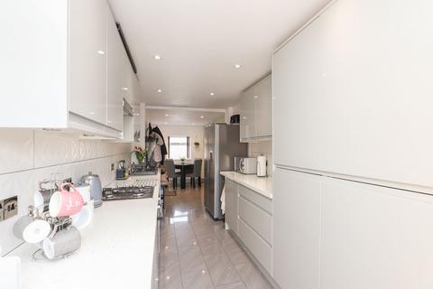 14 Cromford Close, North Wingfield, Chesterfield, S42 5NJ