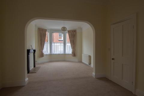 3 bedroom terraced house to rent, Rous Road, Newmarket, CB8