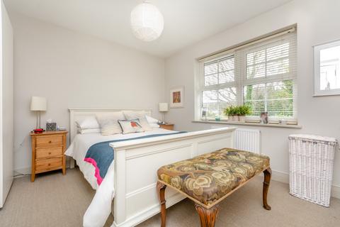 1 High View Place, Amersham, HP7 9FE