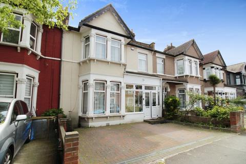 20 Castleton Road, Ilford, IG3 9QR