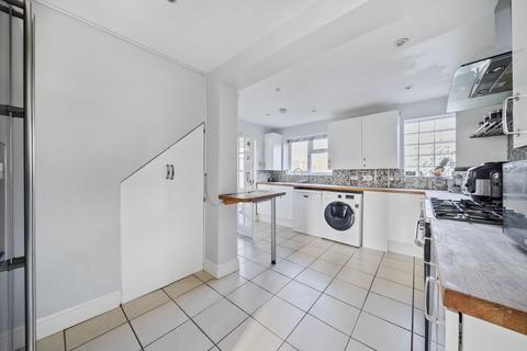 56 Fleming Road, Winchester, SO22 6EE