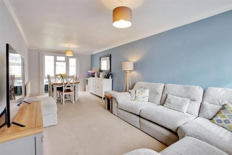 63 Highview, Vigo, Gravesend, DA13 0RR
