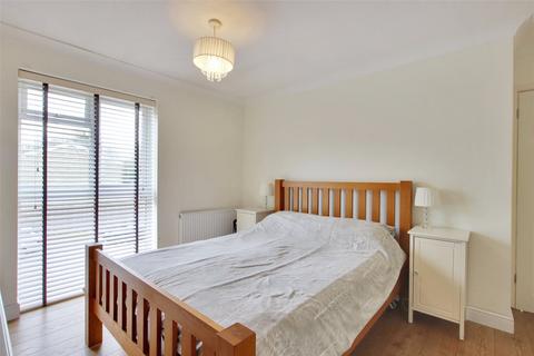 63 Highview, Vigo, Gravesend, DA13 0RR