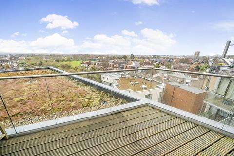 Flat 21, 2c Cavendish Road, London, SW19 2FL