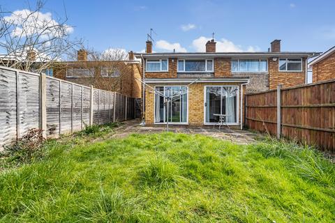 18 Andover Close, Uxbridge, UB8 2XH