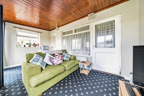 18 Andover Close, Uxbridge, UB8 2XH