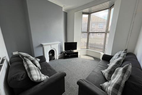 5 bedroom terraced house to rent, Swansea SA1