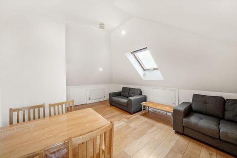 3 bedroom flat for sale, Hornsey Rise, London, N19
