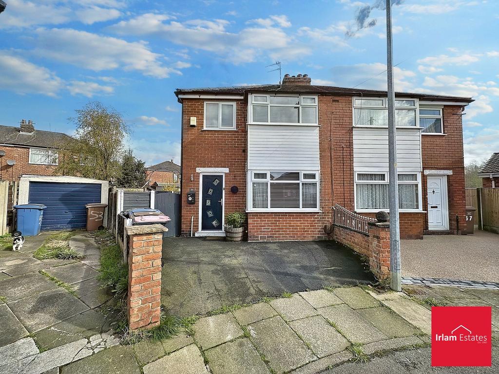 Harewood Road, Irlam, M44 3 bed semidetached house for sale £219,995