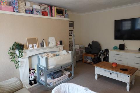 1 bedroom flat to rent, Avenue Mansions, Eastbourne