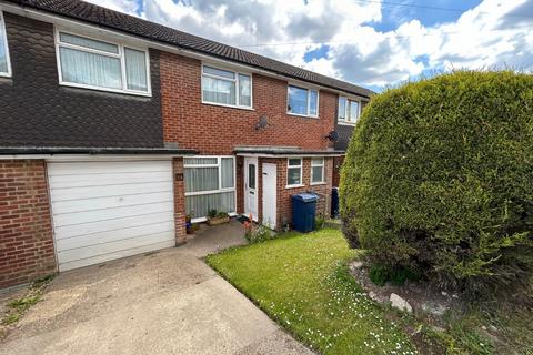 3 bedroom terraced house for sale, Woodley Hill, Chesham, Buckinghamshire, HP5