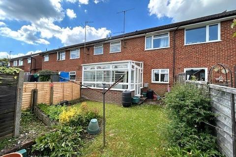 3 bedroom terraced house for sale, Woodley Hill, Chesham, Buckinghamshire, HP5