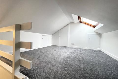 19 Bradan Avenue, Glasgow, G13 4HY