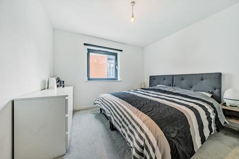 1 bedroom apartment for sale, Walnut Tree Close, Guildford, Surrey, GU1