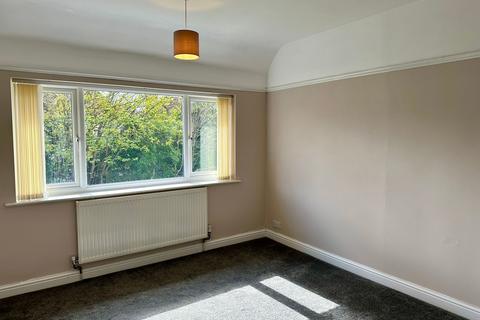 3 bedroom terraced house to rent, Manchester, Manchester M22