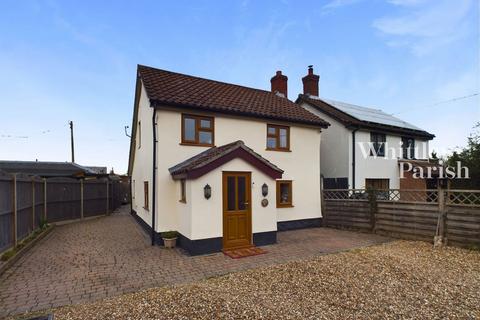 3 bedroom detached house for sale, Blackmill Lane, Great Moulton, Norwich, NR15 2DZ