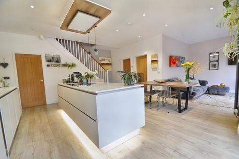 Hillside Brooke Close, Kings Worthy, Winchester, SO23 7PG