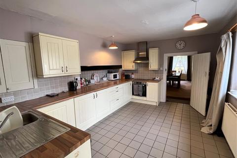5 bedroom detached house to rent, Talachddu, Brecon, Powys